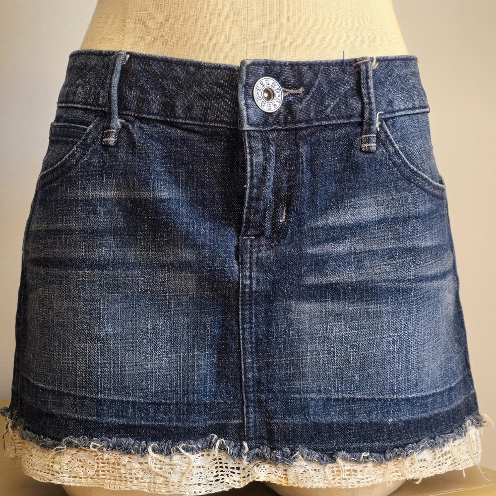 Guess denim Mini Skirt with Lace Trim Size 29